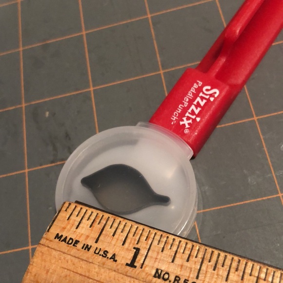 4. Sizzix paddle Punch Positionable Hand Punch die - Picture 15 of 15